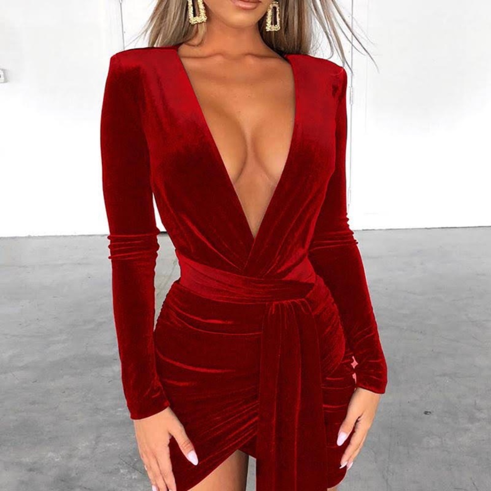 NWT red velvet plunge dress size M medium